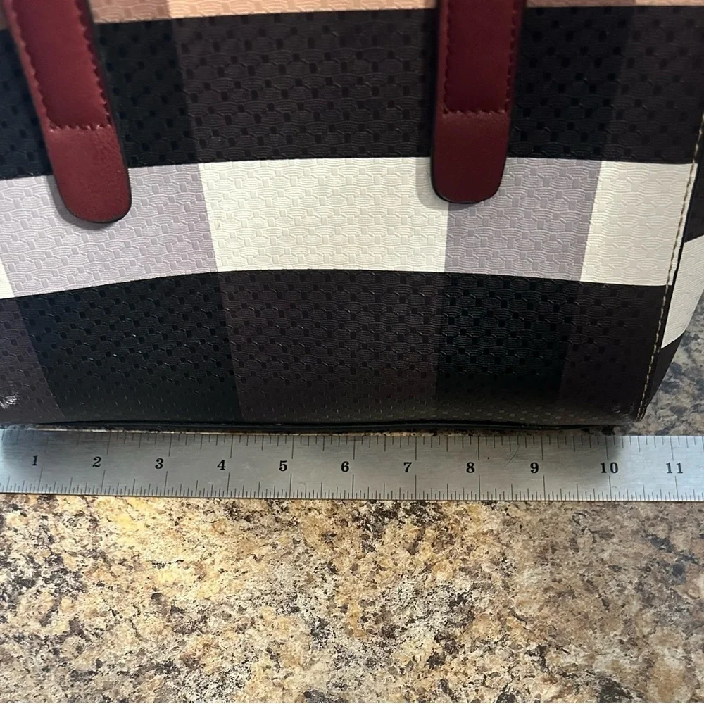 COPY - Unbranded Double Handle Shoulder Bag Black Cream Tan Polyurethane